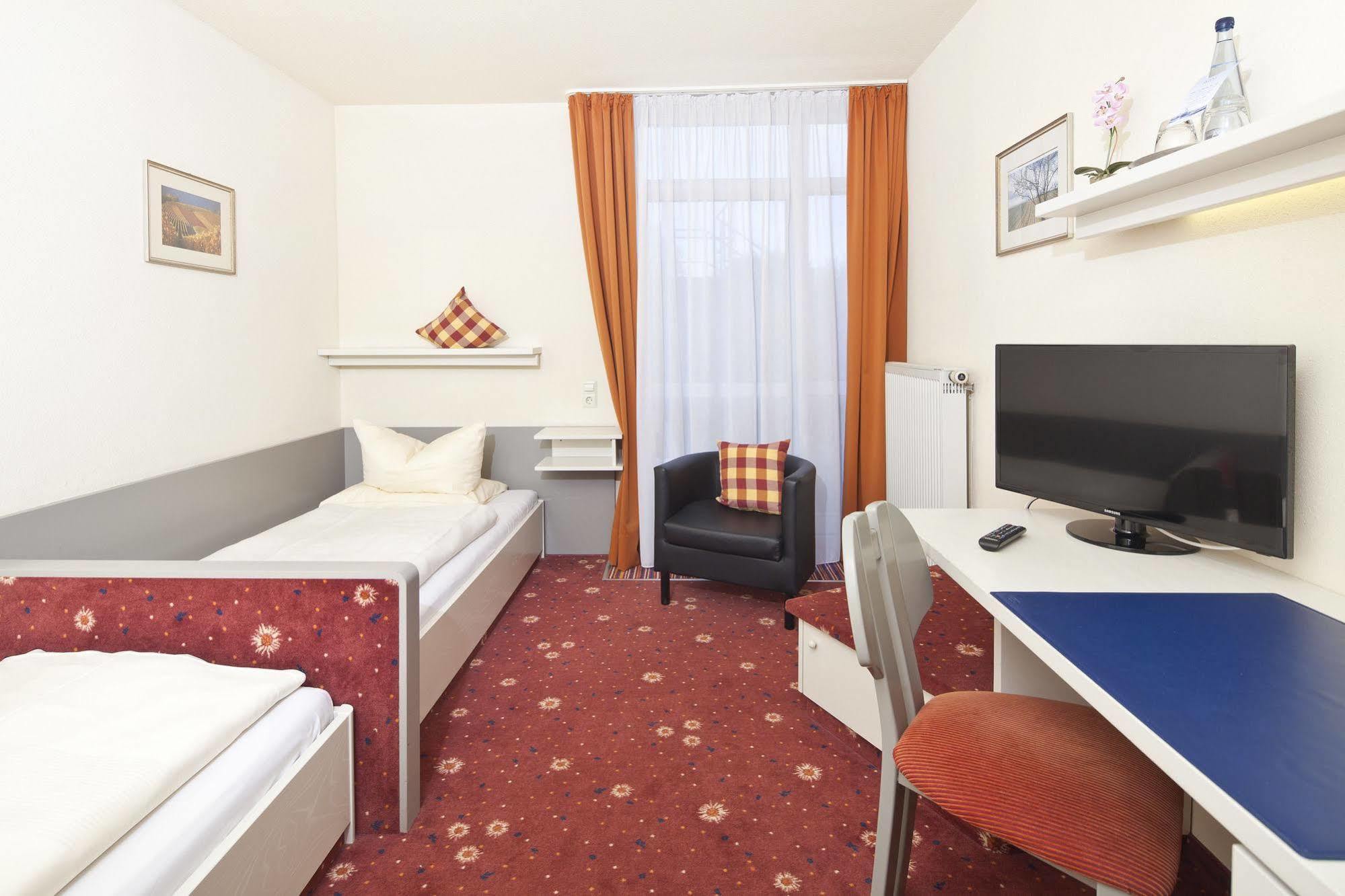Akzent Hotel Hoehenblick Muehlhausen im Taele Extérieur photo
