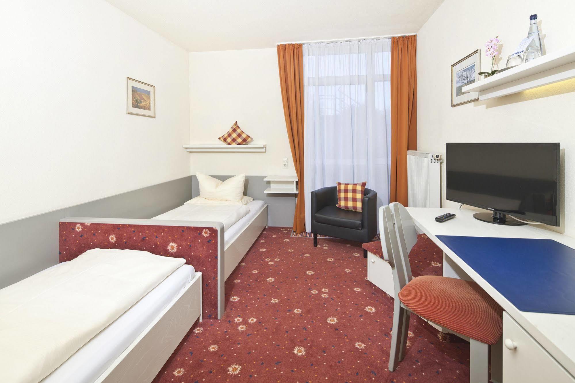 Akzent Hotel Hoehenblick Muehlhausen im Taele Extérieur photo